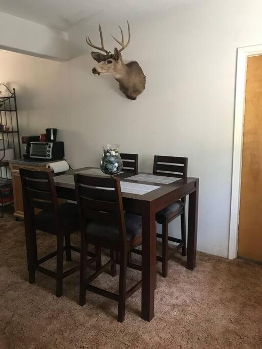 Cheerful 2-Bedroom Cottage Near Eagle Lake Susanville Buitenkant foto